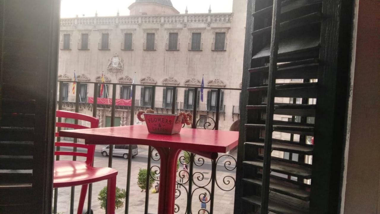 Old Center Inn Alicante — Foto 1